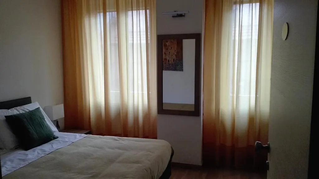 Guest house Enjoy Milano Hotel